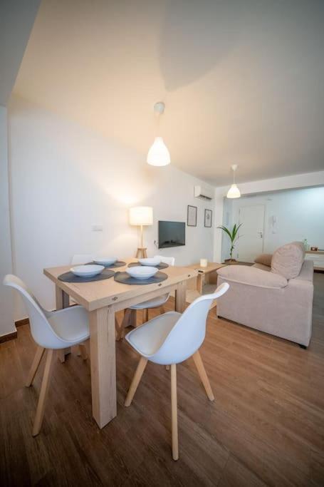 California Apartament Duenas Sevilla Exterior foto