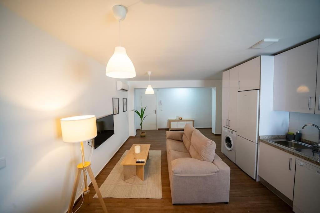 California Apartament Duenas Sevilla Exterior foto